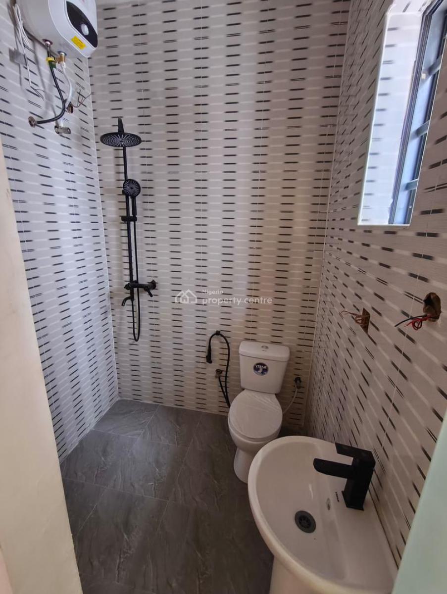 Excellently Built 2 Bedroom Apartment, Gbagada, Lagos, Flat / Apartment for Sale