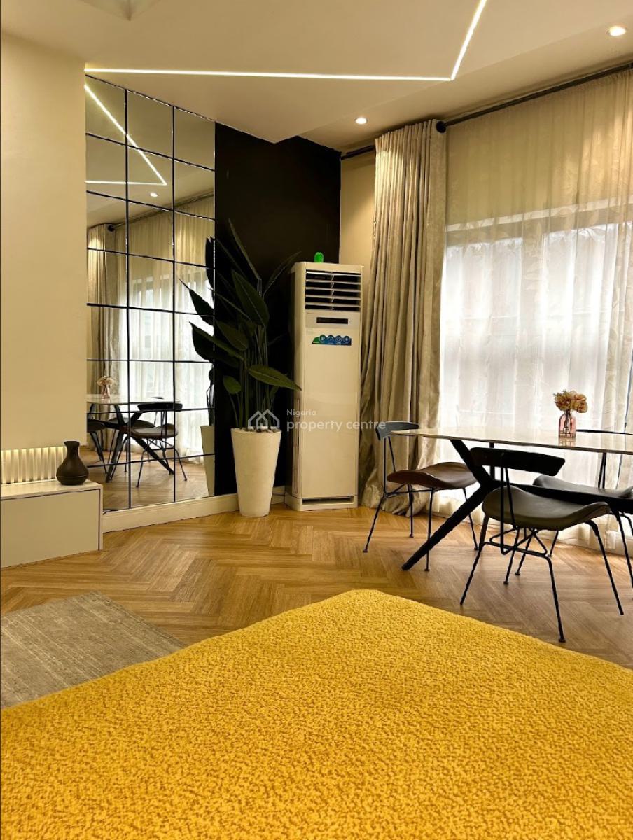 Cozy 2 Bedroom Apartment with Ps5, Qmb Road, Lekki Phase 1 Right, Lekki Phase 1, Lekki, Lagos, Flat / Apartment Short Let