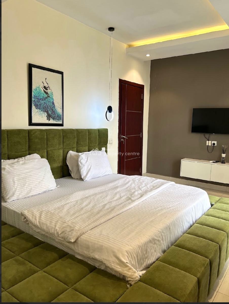 Cozy 2 Bedroom Apartment with Ps5, Qmb Road, Lekki Phase 1 Right, Lekki Phase 1, Lekki, Lagos, Flat / Apartment Short Let