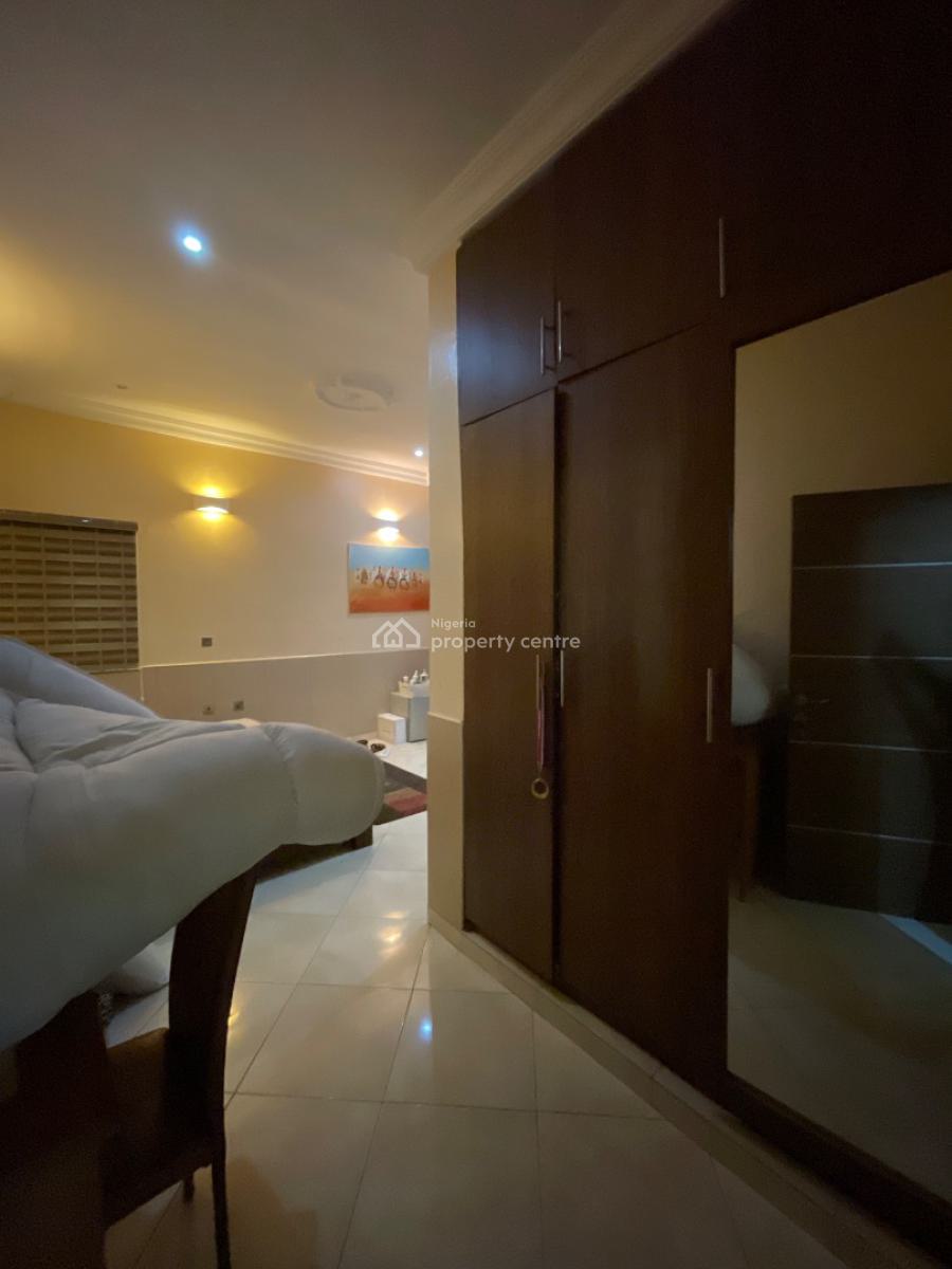 3 Bedroom Apartment with a Bq, Parkview, Ikoyi, Lagos, Flat / Apartment for Rent