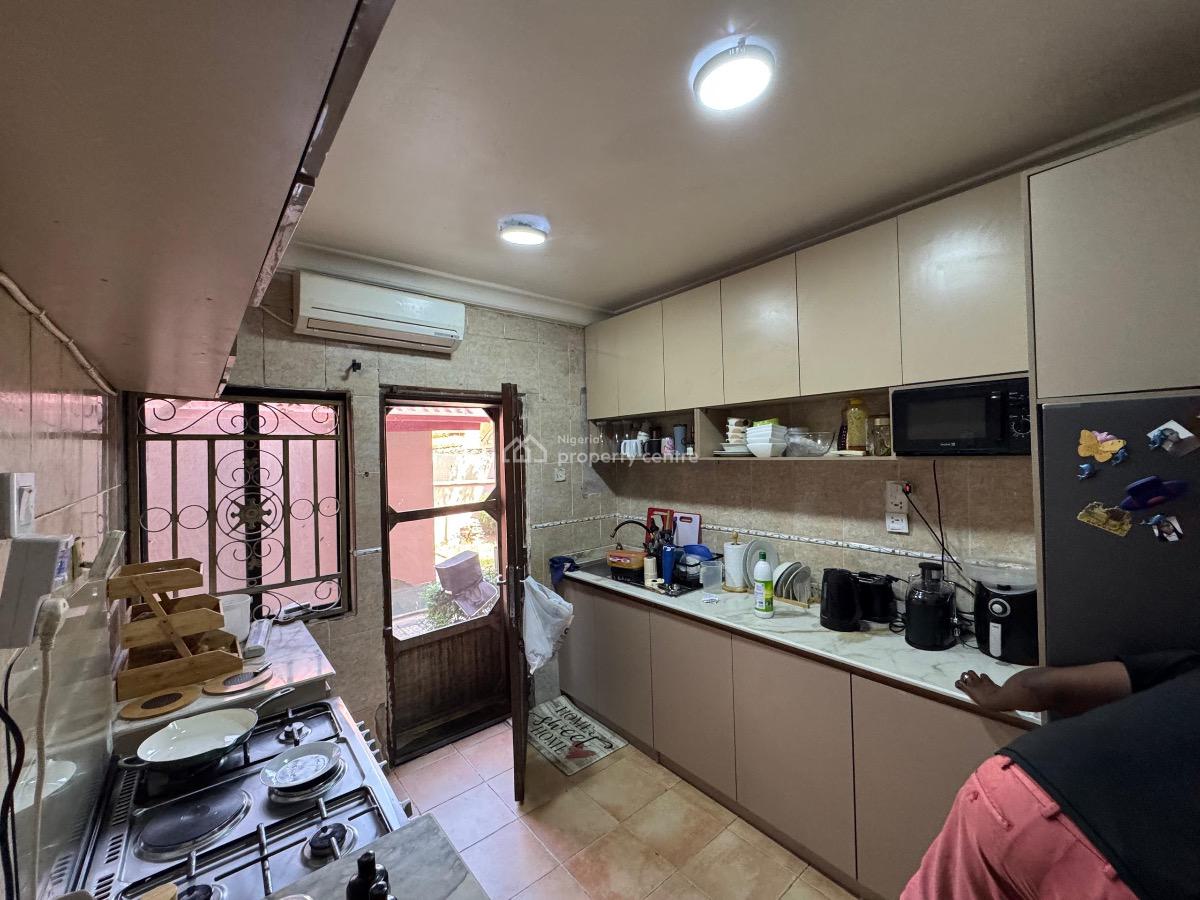 a Beautifully Maintained 4 Bedroom Semi-detached Duplex Si, Femi Okonnu Estate, Lekki, Lagos, Semi-detached Duplex for Sale