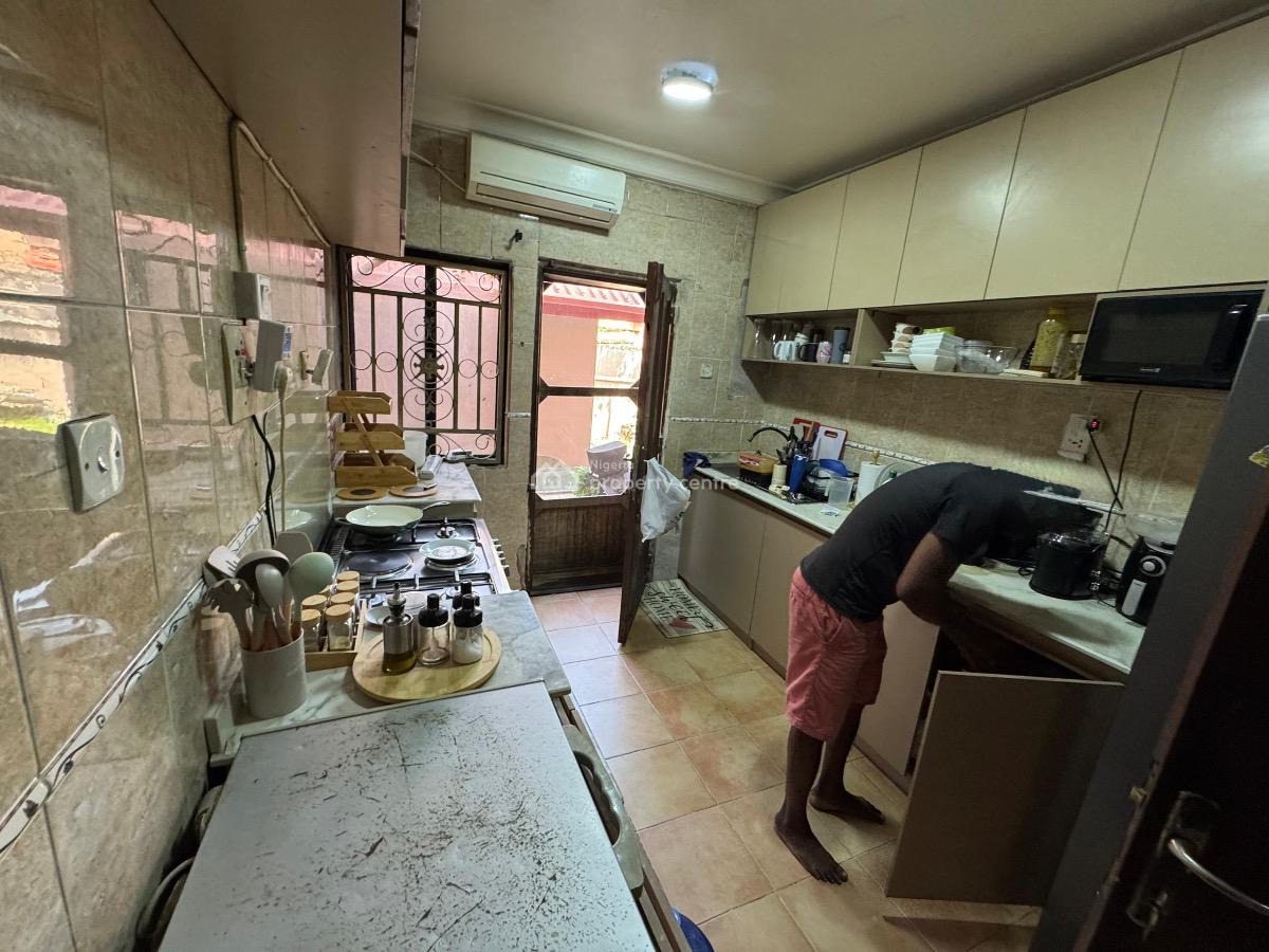 a Beautifully Maintained 4 Bedroom Semi-detached Duplex Si, Femi Okonnu Estate, Lekki, Lagos, Semi-detached Duplex for Sale