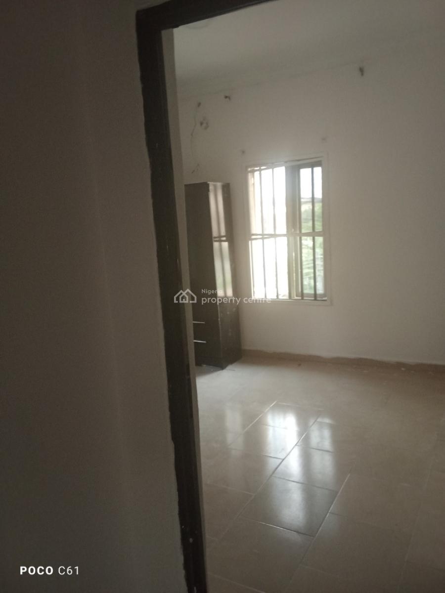 Clean Nice 2 Bedrooms Flat, Upstairs, Sangotedo, Ajah, Lagos, Flat / Apartment for Rent