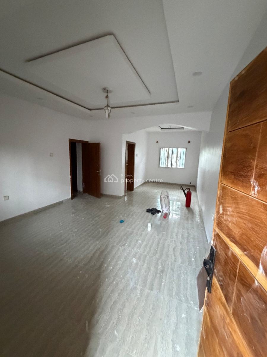 Lovely and Spacious 3 Bedroom, Atlantic View Estate, Alpha Beach Road, Lekki, Lagos, Flat / Apartment for Rent