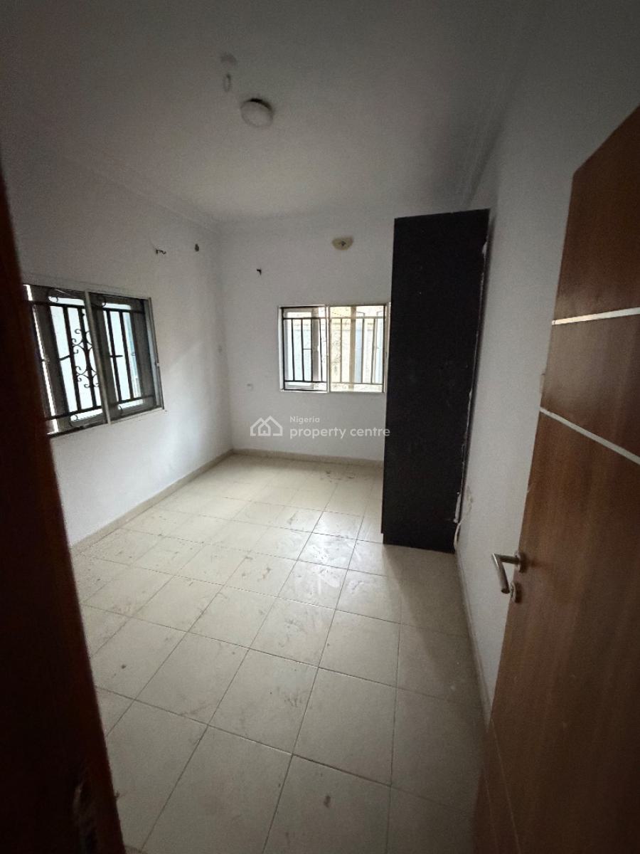 Lovely and Spacious 3 Bedroom, Atlantic View Estate, Alpha Beach Road, Lekki, Lagos, Flat / Apartment for Rent