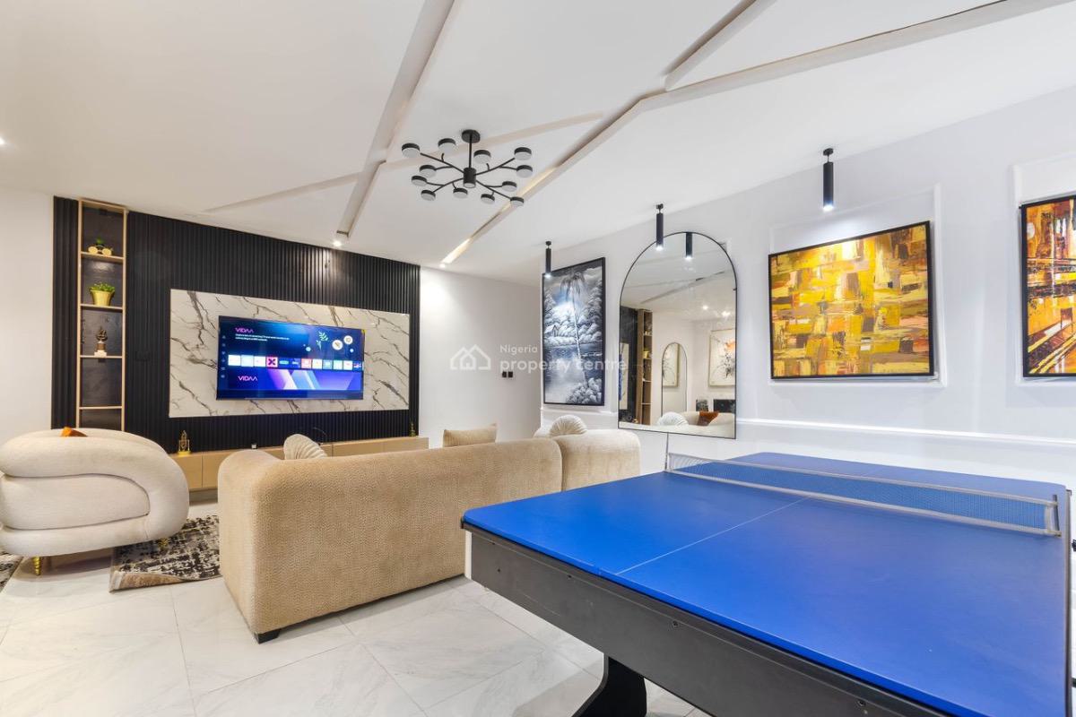 Luxurious 2bedroom Apartment, Lekki Phase 1, Lekki, Lagos, Flat / Apartment Short Let