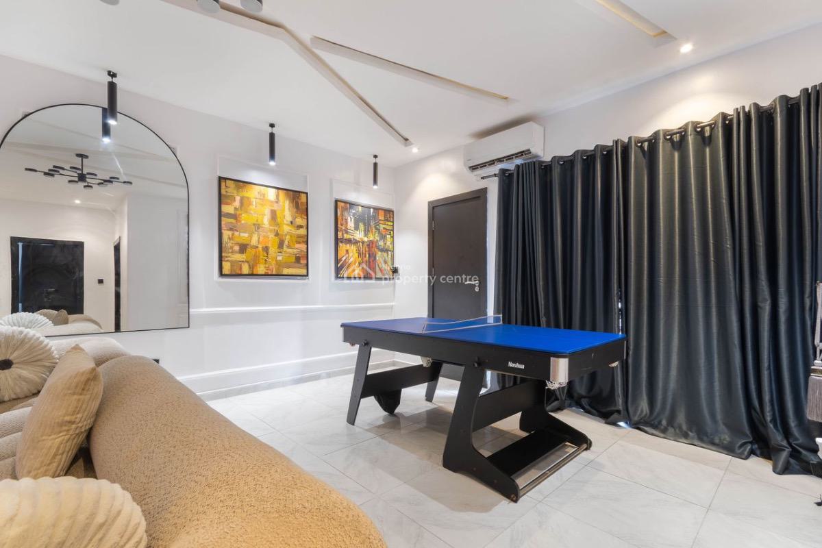 Luxurious 2bedroom Apartment, Lekki Phase 1, Lekki, Lagos, Flat / Apartment Short Let