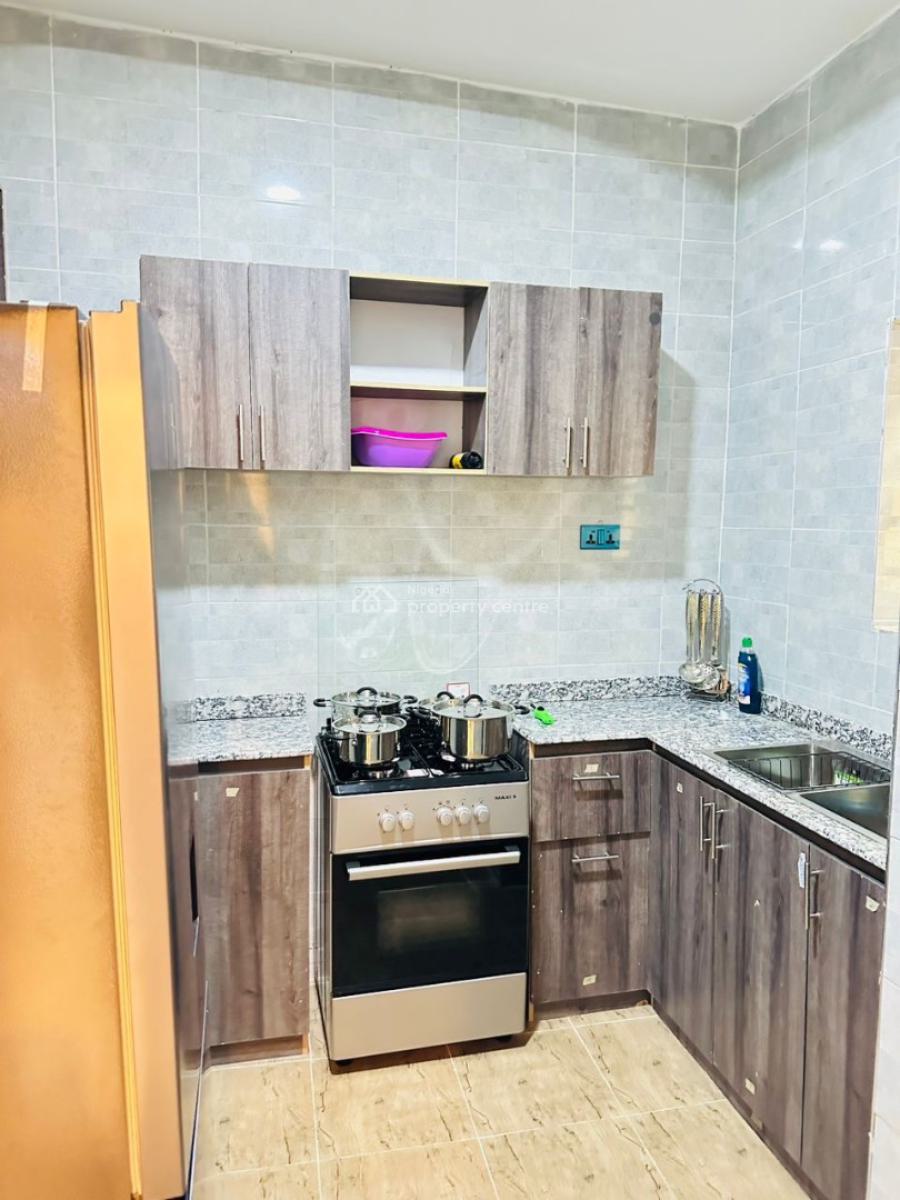 Luxurious 2bedroom Apartment with Pool, Egbeda, Alimosho, Lagos, Flat / Apartment Short Let