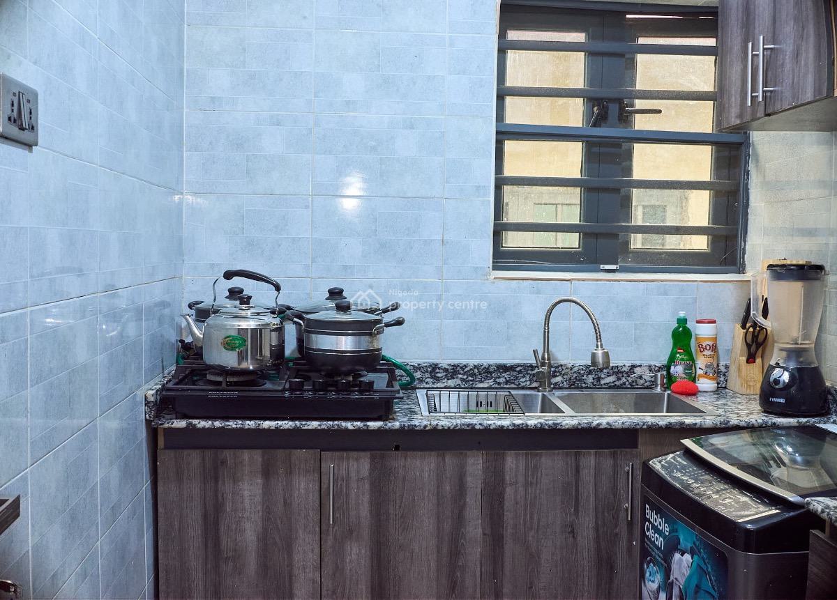 Luxurious 1bedroom with Pool, Egbeda, Alimosho, Lagos, Flat / Apartment Short Let