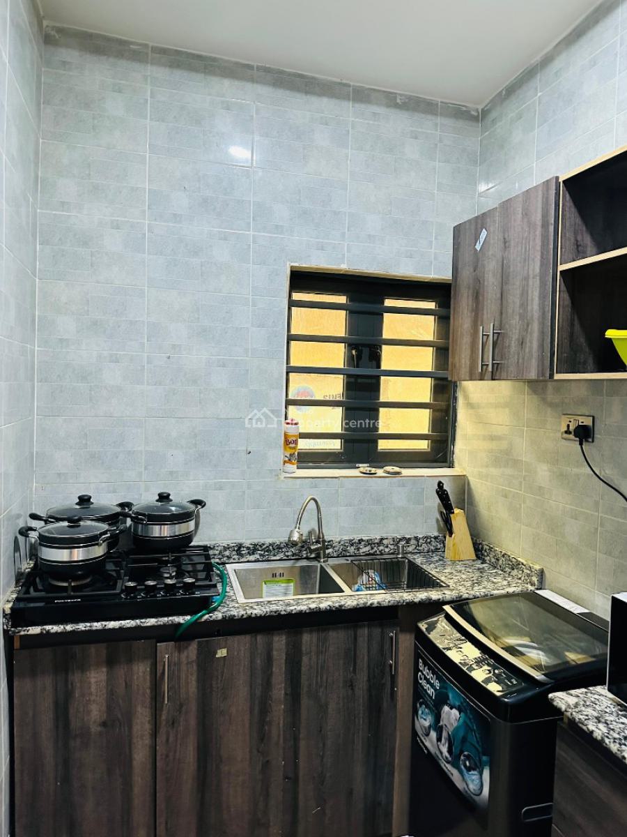 Luxurious 1bedroom with Pool, Egbeda, Alimosho, Lagos, Flat / Apartment Short Let
