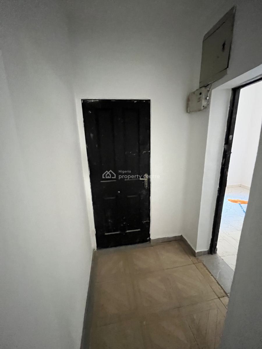 2bedroom Apartment, Ologolo, Lekki, Lagos, Flat / Apartment for Rent