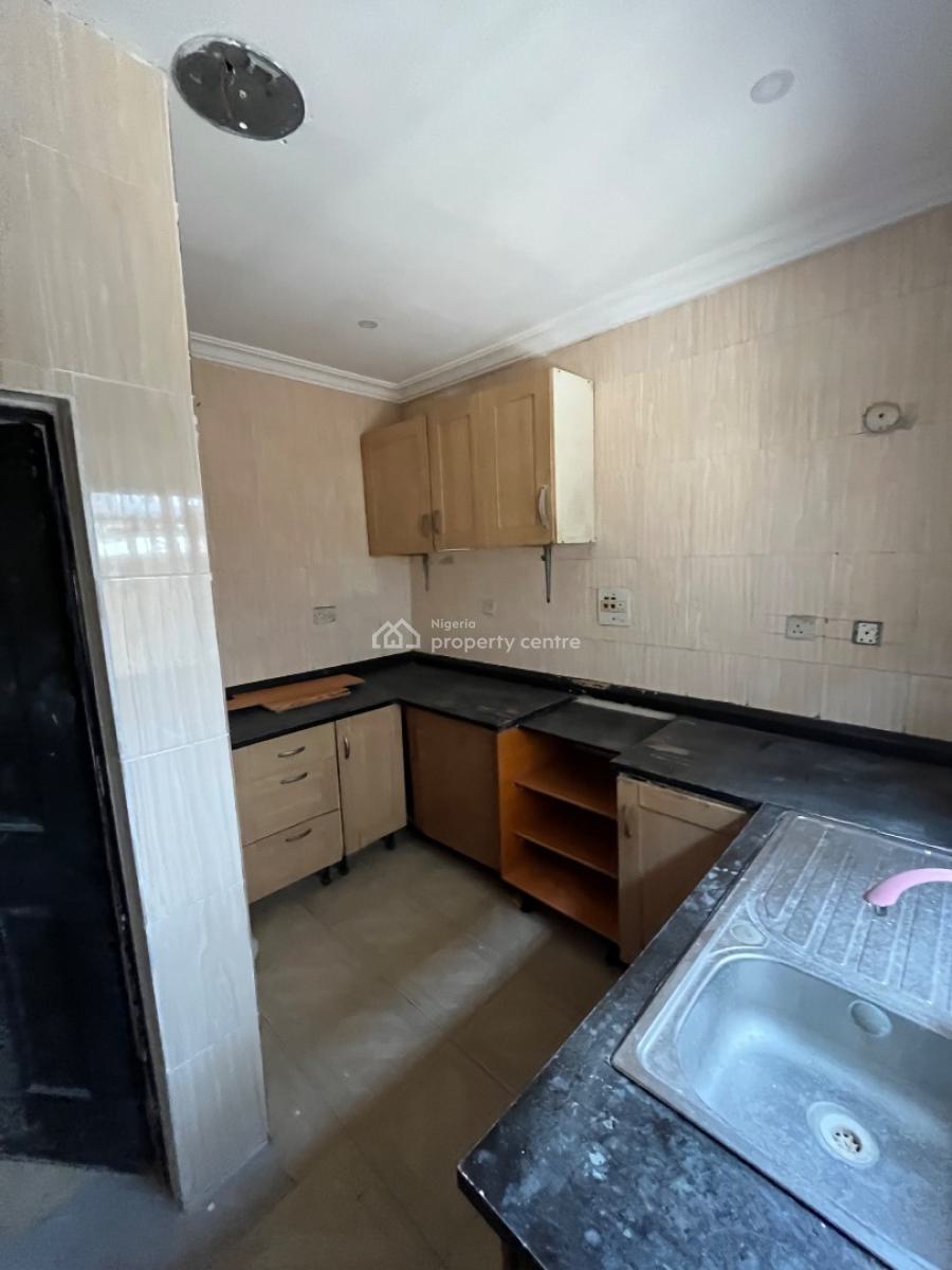 2bedroom Apartment, Ologolo, Lekki, Lagos, Flat / Apartment for Rent