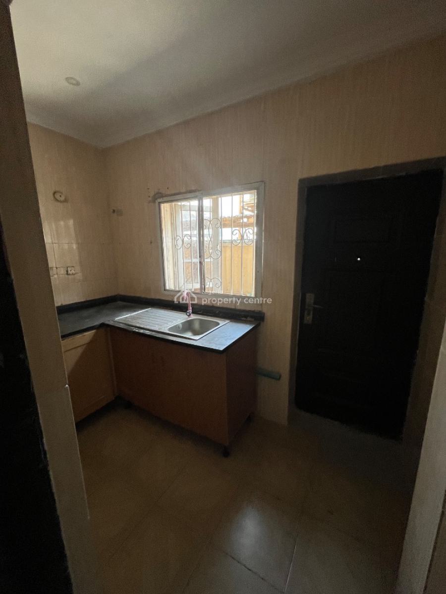 2bedroom Apartment, Ologolo, Lekki, Lagos, Flat / Apartment for Rent