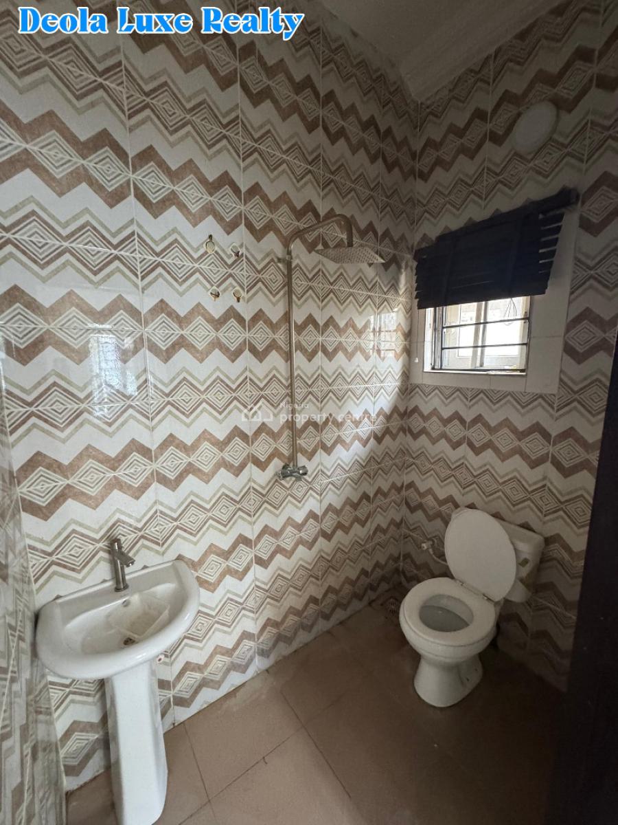 a Well Maintained 2 Bedroom Apartment, Salem, Ikate, Lekki, Lagos, Flat / Apartment for Rent