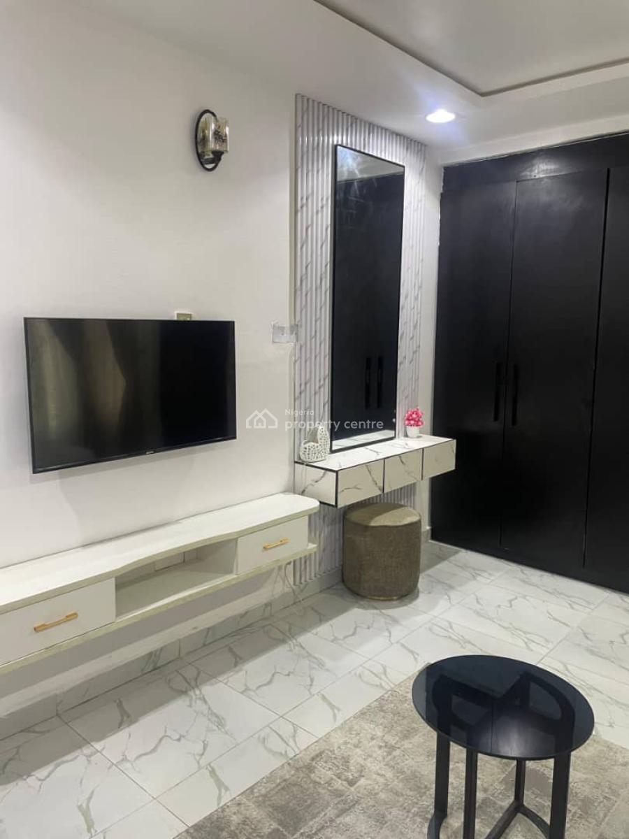 Luxury 4 Bedroom Duplex with Snooker Board and Ps5, Admiralty, Lekki, Lagos, Flat / Apartment Short Let