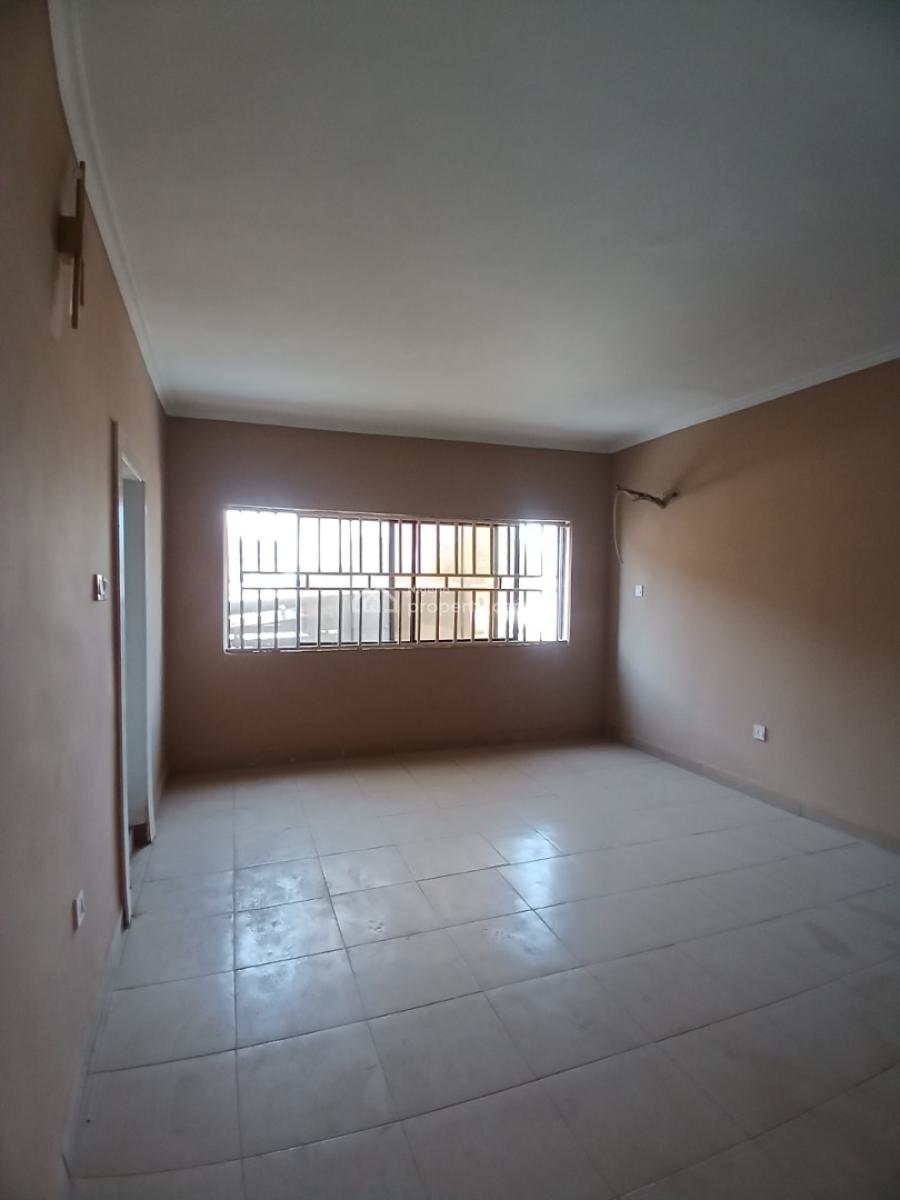 Well Renovated 4 Bedroom Block of Flat, Diplomatic Zone, Asokoro District, Abuja, House for Rent