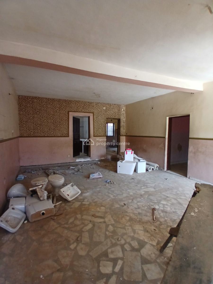 Luxury 2 Bedrooms with a Room Bq, Wuse, Abuja, Flat / Apartment for Rent