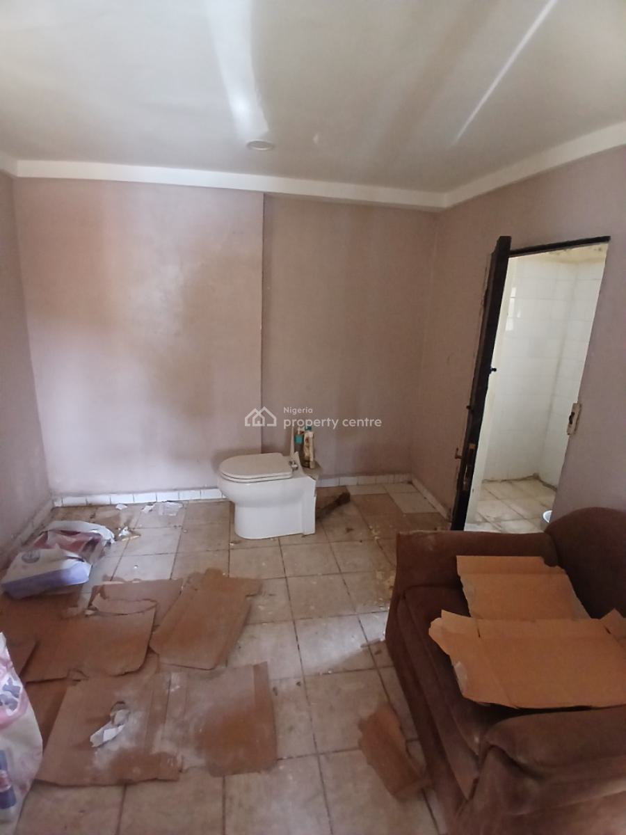 Luxury 2 Bedrooms with a Room Bq, Wuse, Abuja, Flat / Apartment for Rent