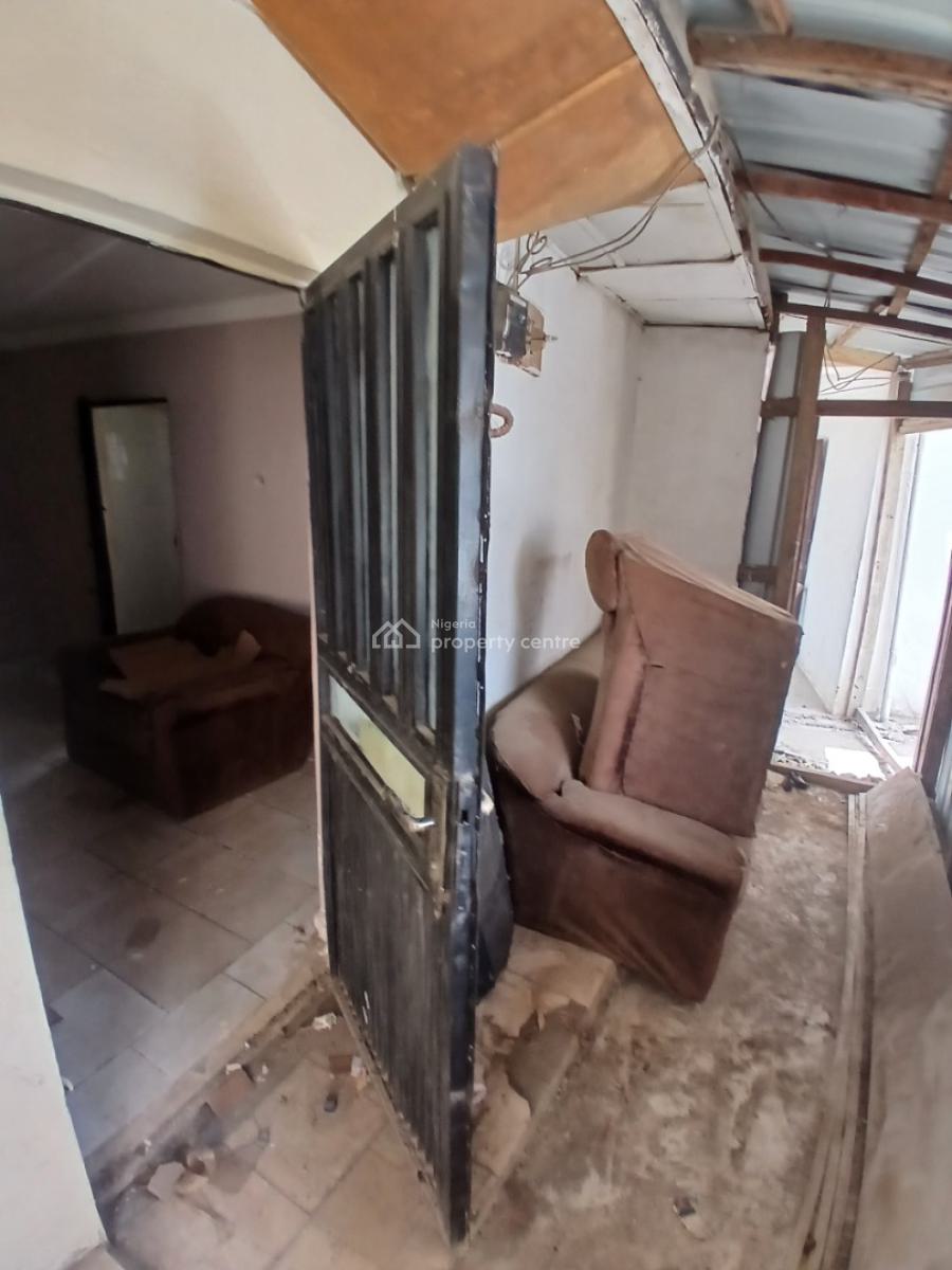 Luxury 2 Bedrooms with a Room Bq, Wuse, Abuja, Flat / Apartment for Rent