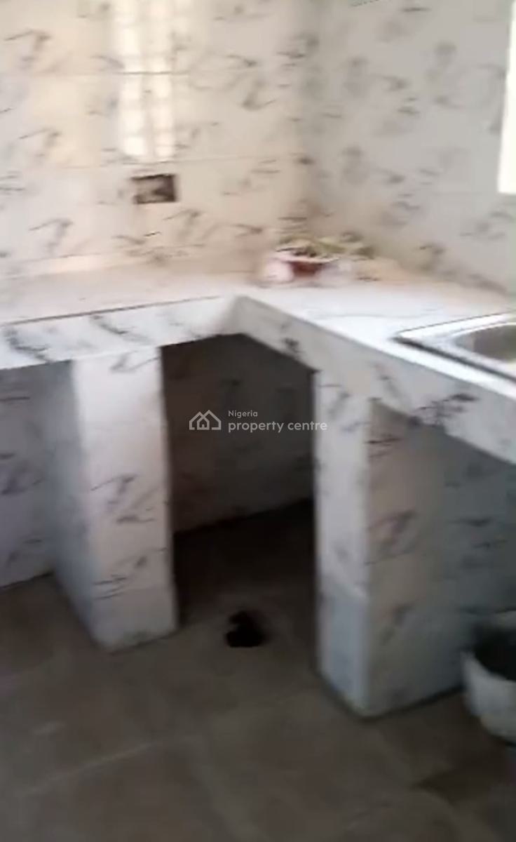 Newly Built 2 Bedroom Apartment, Surulere, Lagos, Flat / Apartment for Rent