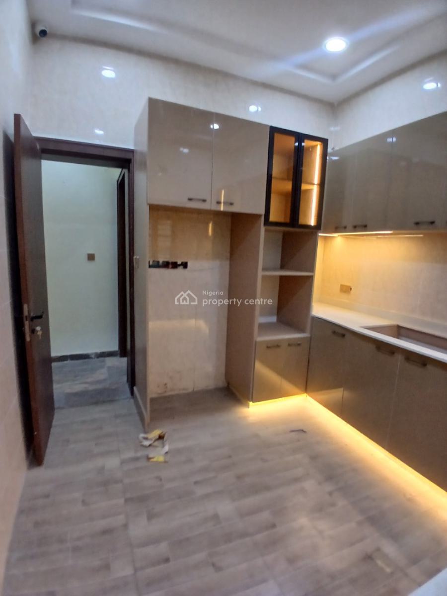 Luxury 5 Bedrooms with a Room Bq, Acs and Central Generator, Wuye, Abuja, Terraced Duplex for Rent