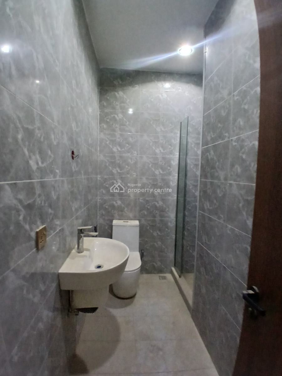 Luxury 5 Bedrooms with a Room Bq, Acs and Central Generator, Wuye, Abuja, Terraced Duplex for Rent