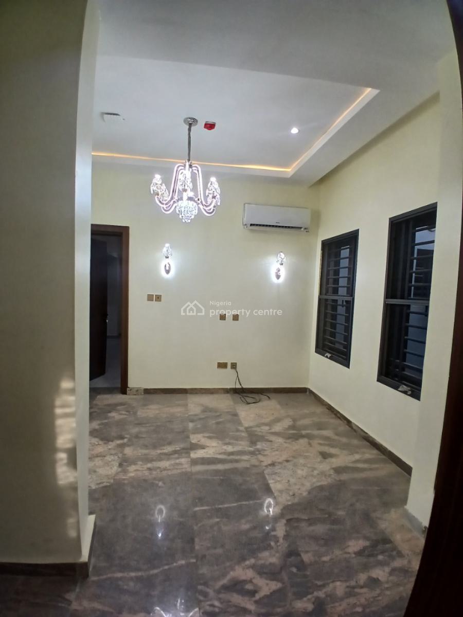Luxury 5 Bedrooms with a Room Bq, Acs and Central Generator, Wuye, Abuja, Terraced Duplex for Rent