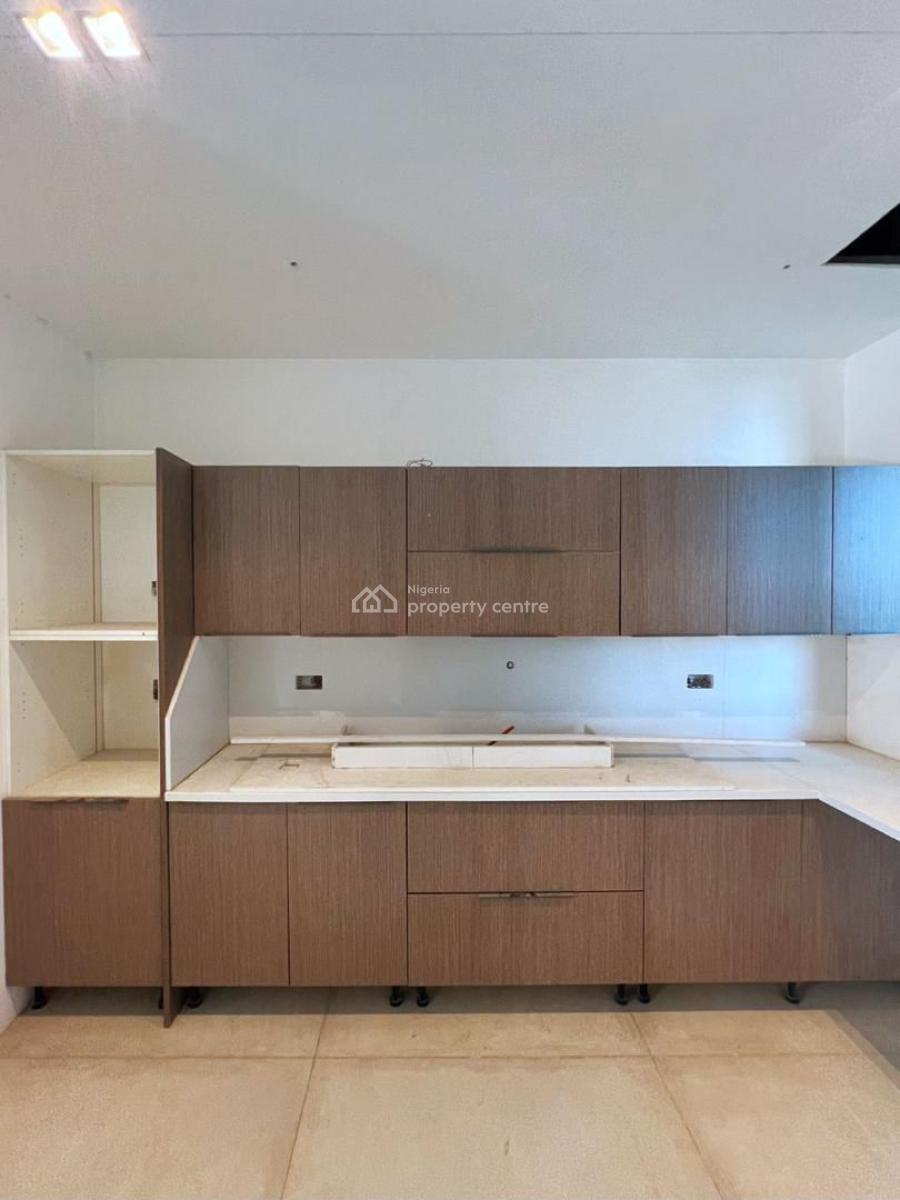 Well-finished Luxury 3 & 4-bedroom Maisonettes with Bq, Lekki Phase 1, Lekki, Lagos, Flat / Apartment for Sale