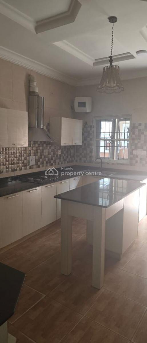 Newly Renovated 4-bedroom Semi-detached Duplex with Bq in Prime Osapa, Osapa, Lekki, Lagos, Semi-detached Duplex for Rent