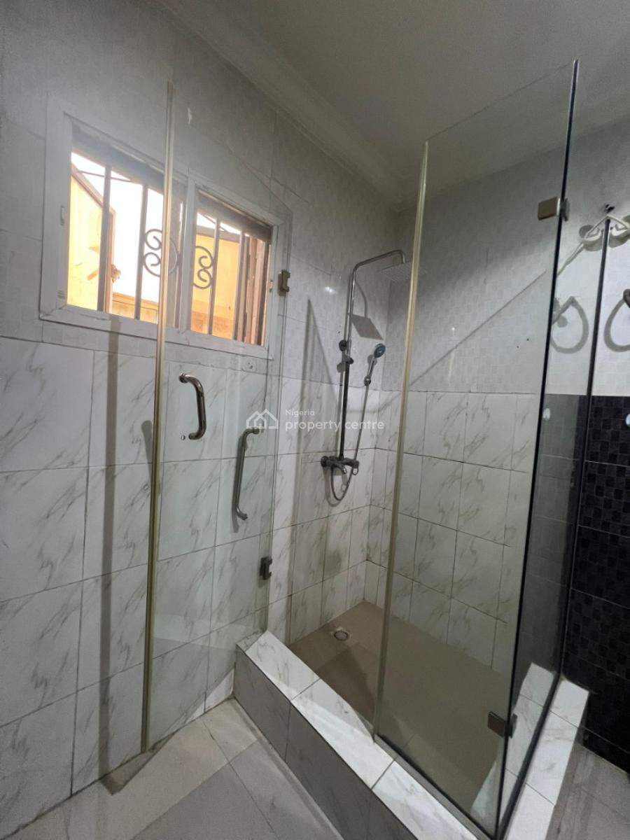 Luxurious Studio Apartment Upstairs with Balcony, Chevron, Lekki, Lagos, House for Rent
