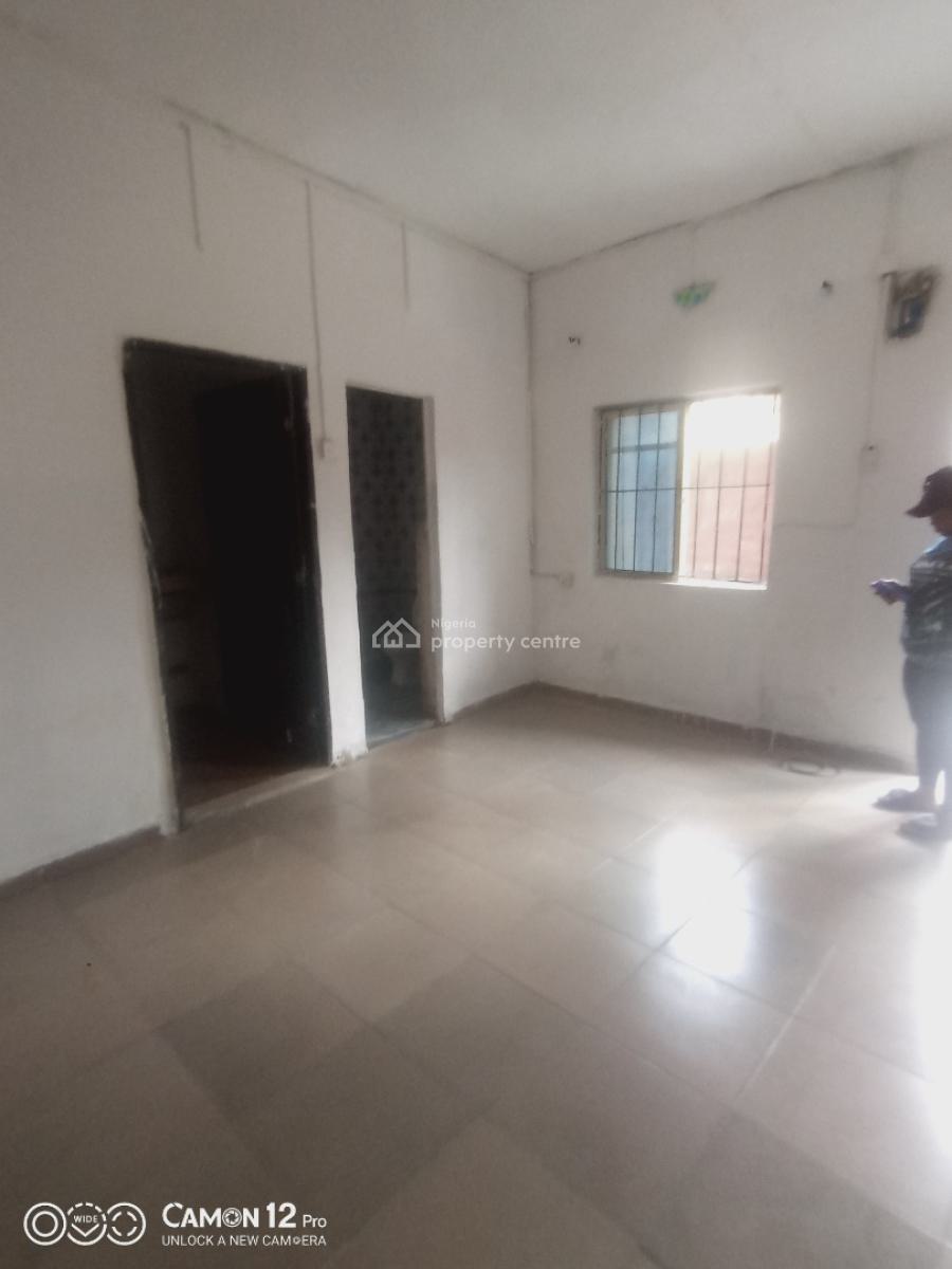 Spacious Selfcon Clean Water Access Code Estate, Badore, Badore, Ajah, Lagos, House for Rent