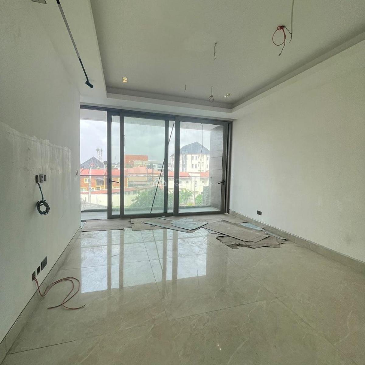 Premium 4 Bedroom Maisonette  with Functional Elevators,pool,gym, Lekki Phase 1, Lekki, Lagos, Flat / Apartment for Sale