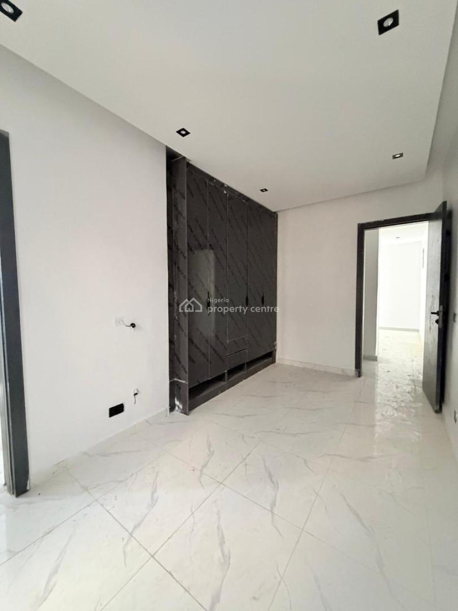 Secure and Accessible 5 Bedroom Terrace with Bq, Lekki County, Lekki, Lagos, House for Sale