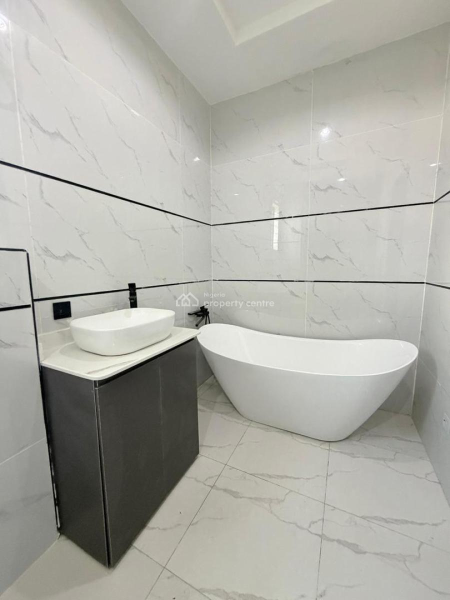 Very Spacious 5-bedroom Fully Detached House with Boys Quarters, Lekki County, Lekki, Lagos, House for Sale