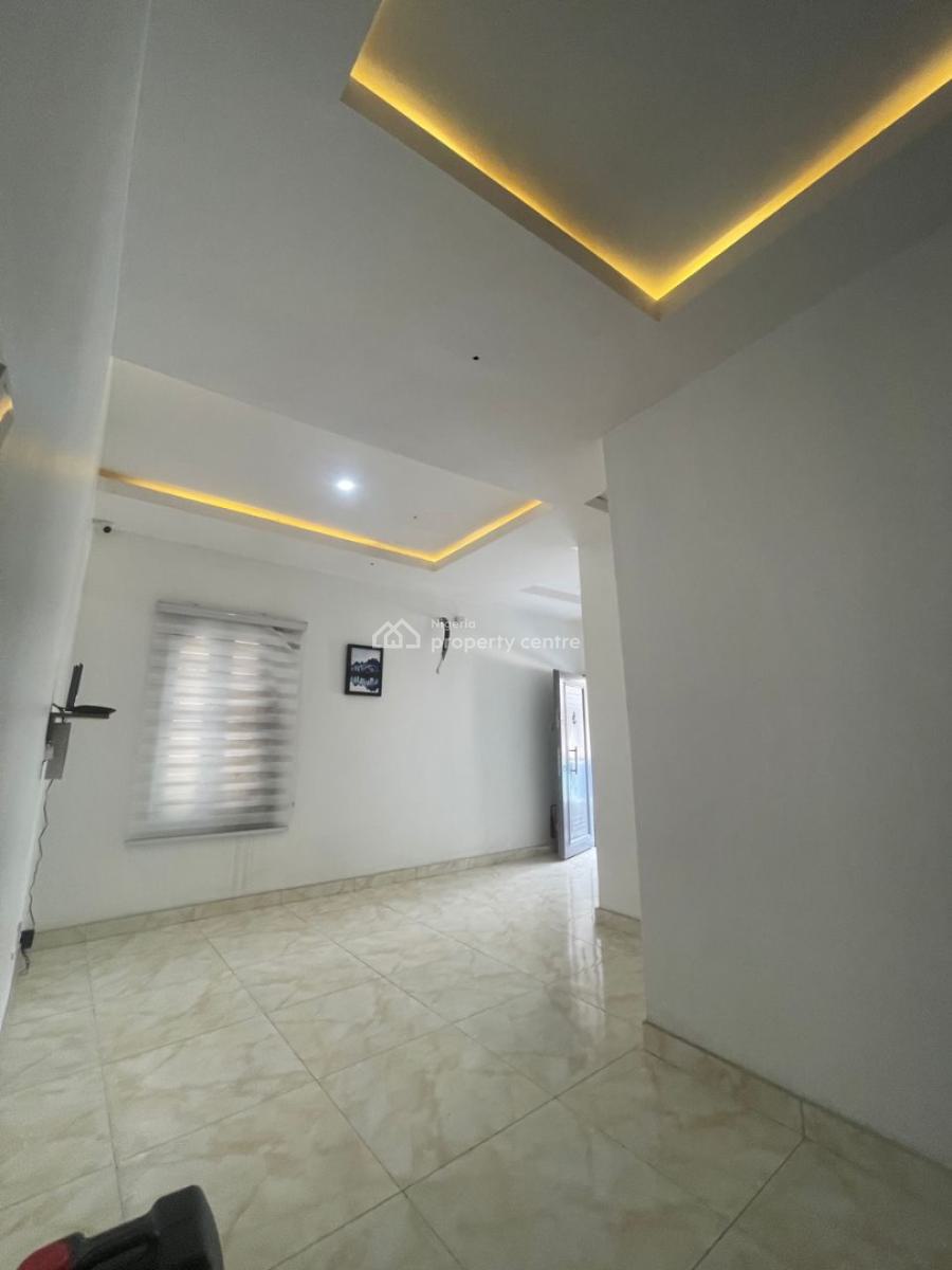 Distress Distress  Modern Furnished 4 Bedroomd Terraced Duple, Abraham Adesanya Okun-ajah, Ajah, Lagos, Ajah, Lagos, Terraced Duplex for Sale