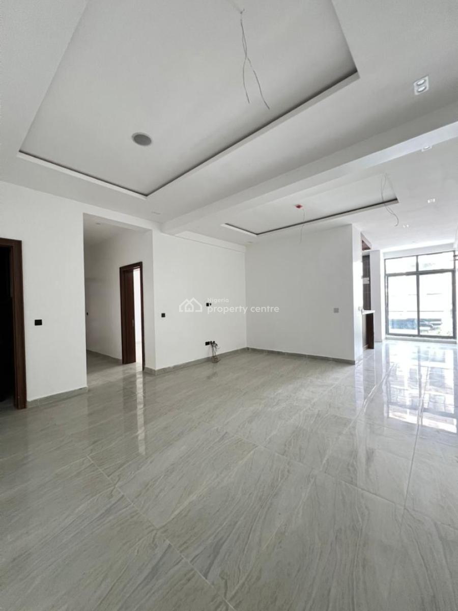 Contemporary 2bedroom Apartment with Gym, Lekki Phase 1, Lekki, Lagos, Flat / Apartment for Sale