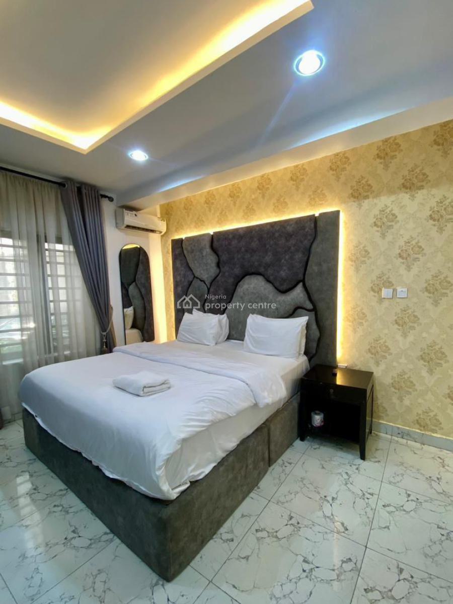 Luxury 2 Units of 2 Bedroom Apartment with Housekeeping Services, Ps5,snooker and Tennis, Victoria Island (vi), Lagos, Flat / Apartment Short Let