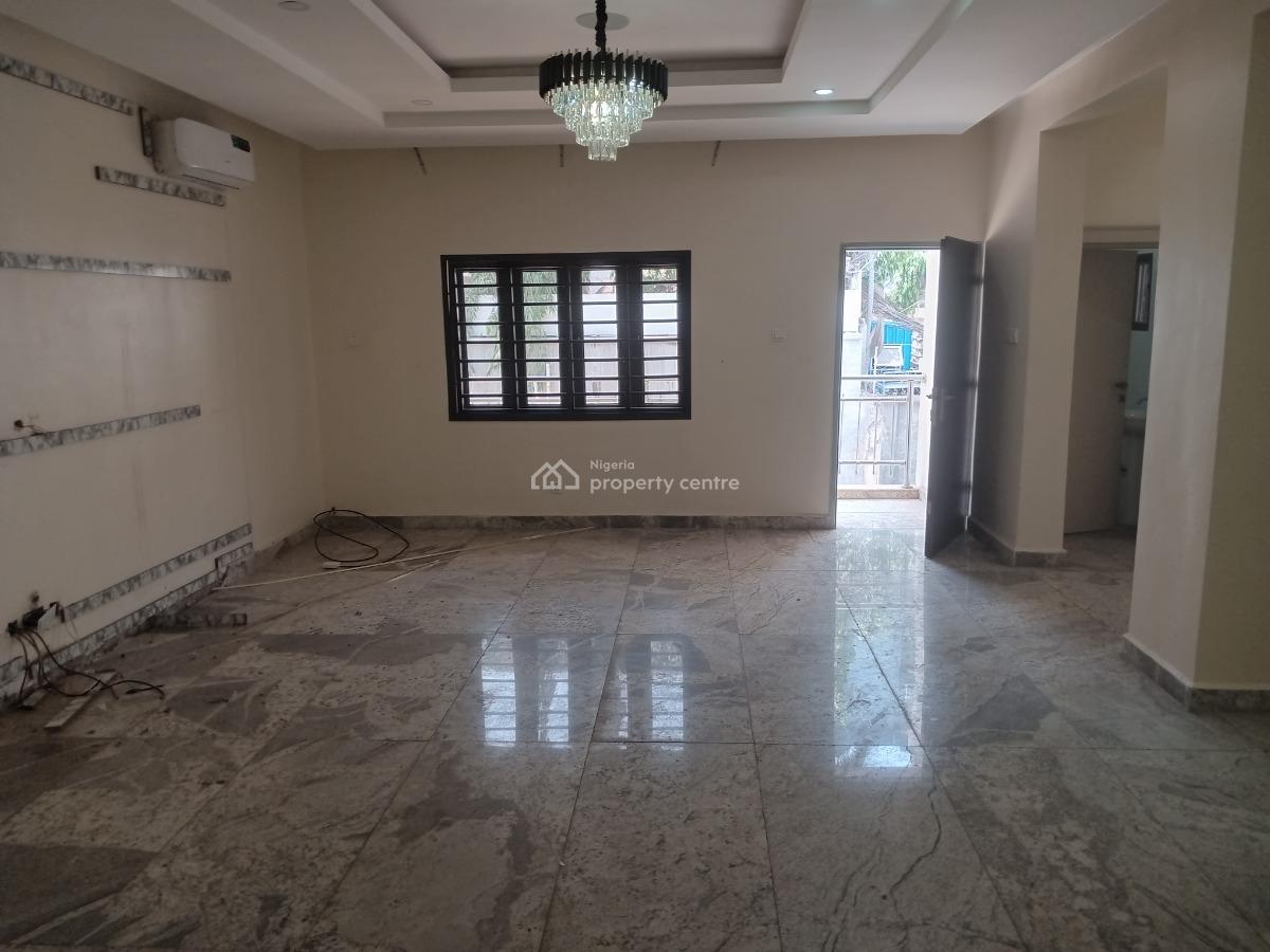 a Very Good Spacious 3 Bedroom Flat with 1bq, Off Ademola Adetokunbo Crescent, Wuse 2, Abuja, Flat / Apartment for Rent
