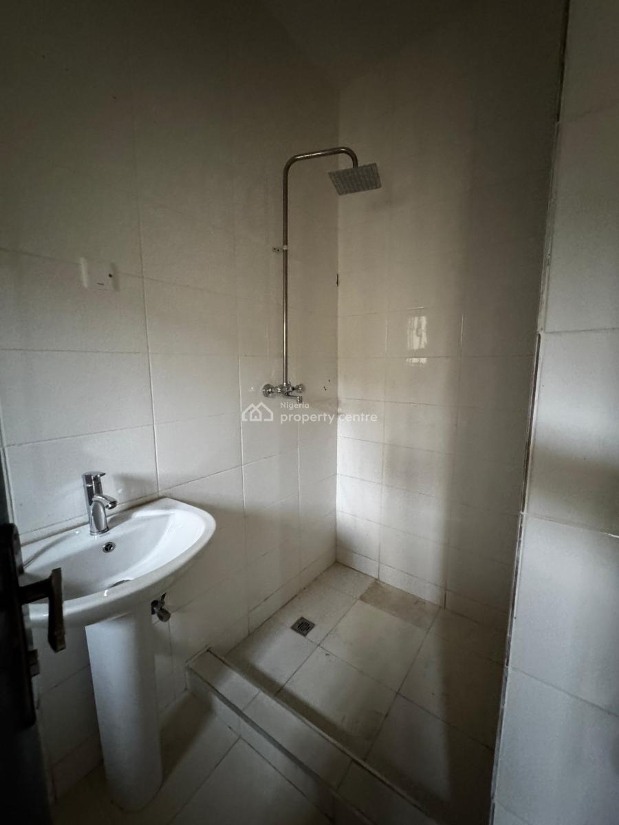 a Brand New Spacious 3 Bedroom Flat, By Gilmore Construction Company, Jahi, Abuja, Flat / Apartment for Rent