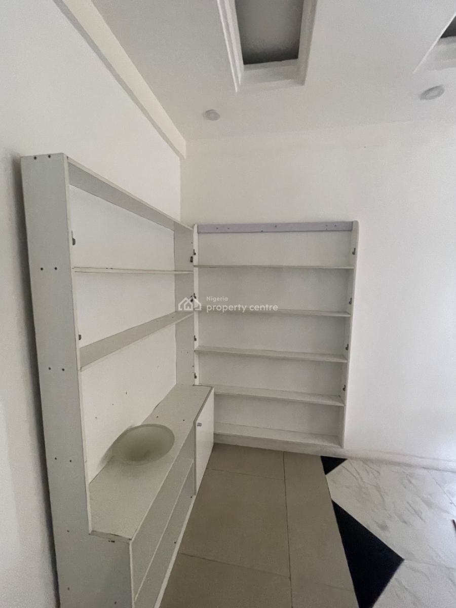 Spacious 3bedrooms Duplex with Nice Room and Palor Bq, Self Compound, Regal View Estate Lekki Right, Lekki Phase 1, Lekki, Lagos, Terraced Duplex for Sale