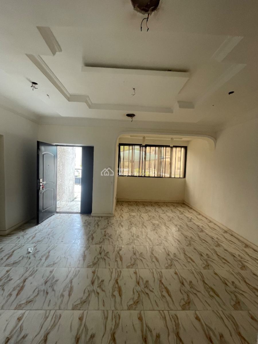 Spacious 3bedrooms Duplex with Nice Room and Palor Bq, Self Compound, Regal View Estate Lekki Right, Lekki Phase 1, Lekki, Lagos, Terraced Duplex for Sale