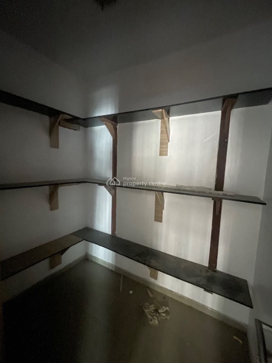 Spacious 3bedrooms Duplex with Nice Room and Palor Bq, Self Compound, Regal View Estate Lekki Right, Lekki Phase 1, Lekki, Lagos, Terraced Duplex for Sale