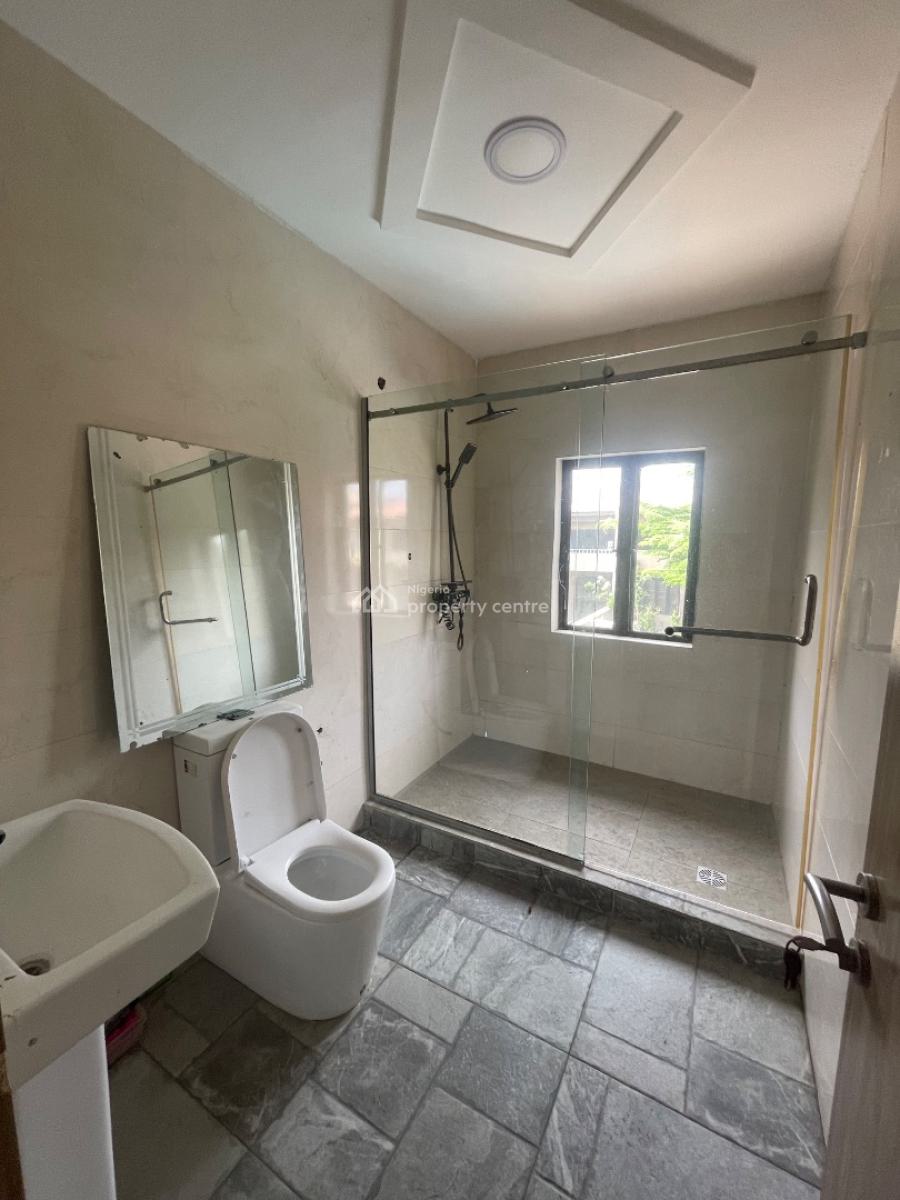 Spacious 3bedrooms Duplex with Nice Room and Palor Bq, Self Compound, Regal View Estate Lekki Right, Lekki Phase 1, Lekki, Lagos, Terraced Duplex for Sale