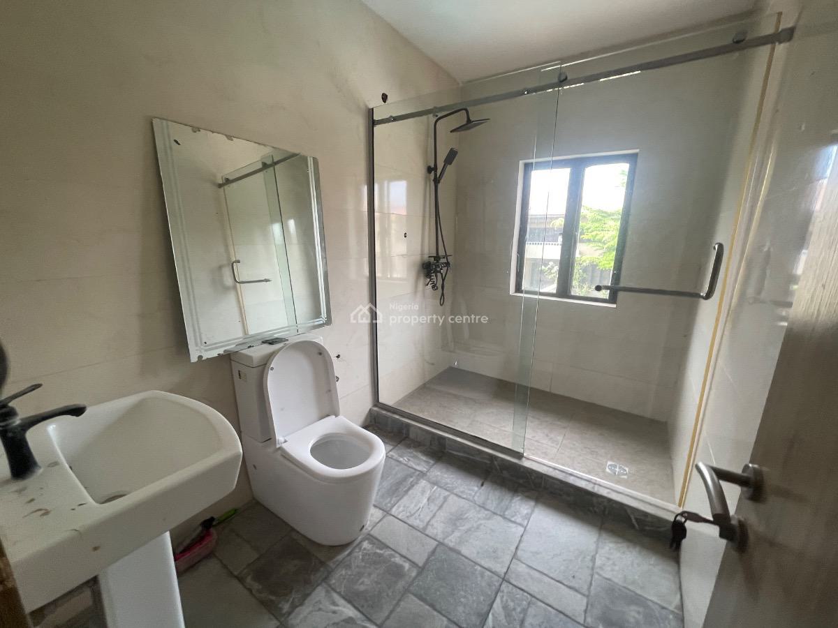 Spacious 3bedrooms Duplex with Nice Room and Palor Bq, Self Compound, Regal View Estate Lekki Right, Lekki Phase 1, Lekki, Lagos, Terraced Duplex for Sale