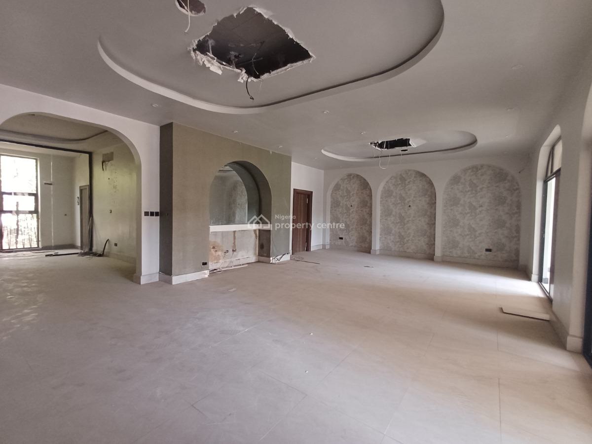 Serviced 144sqm Shop / Office Space on The Second Floor, Wuse 2, Abuja, Shop for Rent