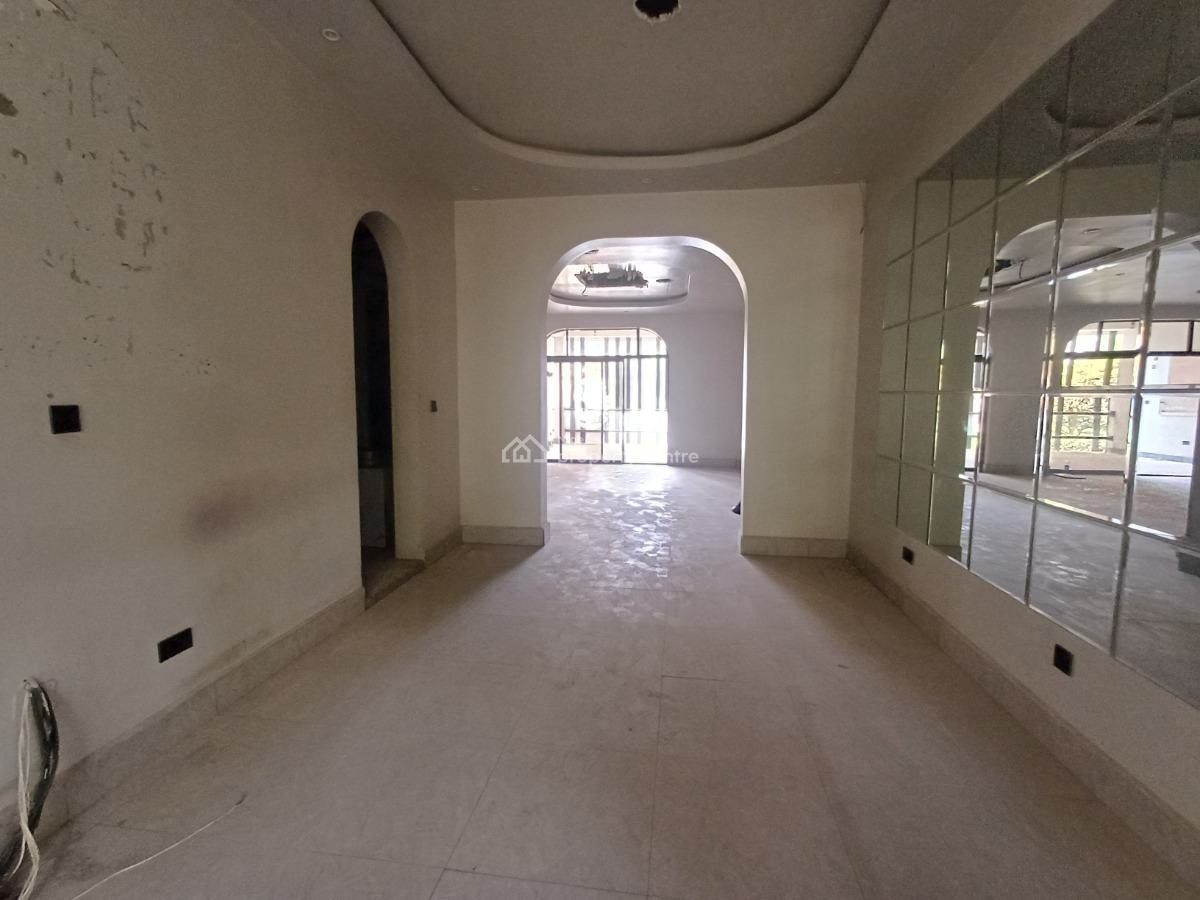 Serviced 144sqm Shop / Office Space on The Second Floor, Wuse 2, Abuja, Shop for Rent