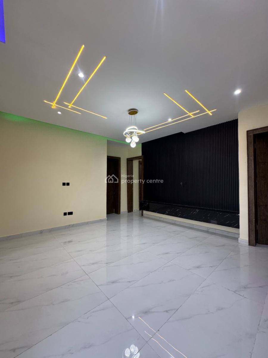 New Three (3) Bedrooms Apartment with Bq, Lekki Phase 1, Lekki, Lagos, Flat / Apartment for Sale