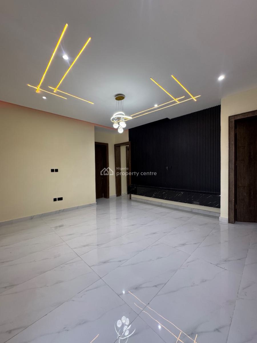New Three (3) Bedrooms Apartment with Bq, Lekki Phase 1, Lekki, Lagos, Flat / Apartment for Sale