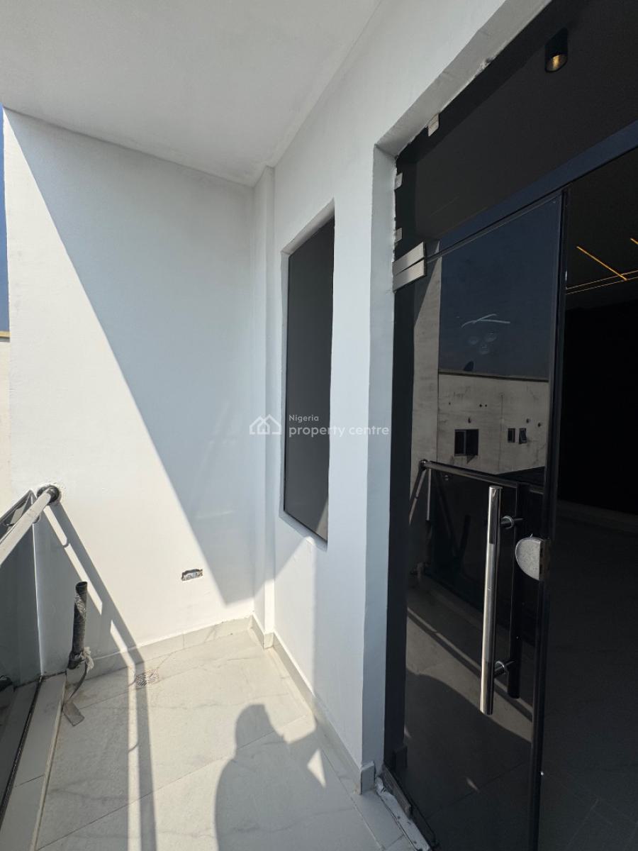 New Three (3) Bedrooms Apartment with Bq, Lekki Phase 1, Lekki, Lagos, Flat / Apartment for Sale