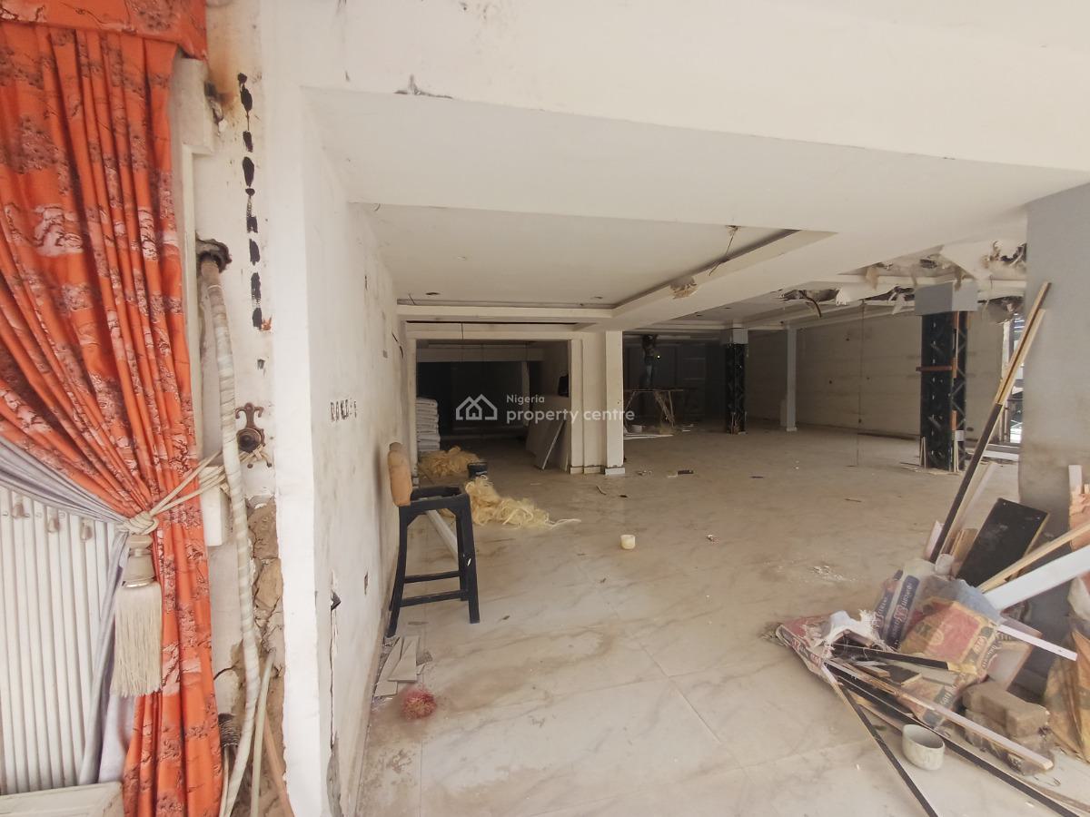 180sqm Shop / Office Space on The First Floor in Traffic Area, Wuse 2, Abuja, Shop for Rent